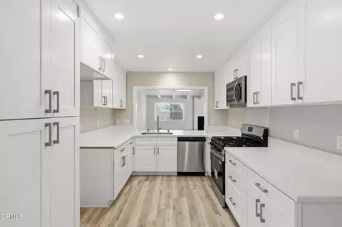 Kitchen - 3450 Frankfort Ct, Oxnard, CA 93033 photo 1 of 2