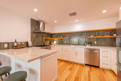 Kitchen - 414 Andrew Dr, Ojai, CA 93023 photo 6 of 7