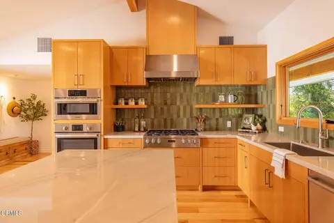 Kitchen - 414 Andrew Dr, Ojai, CA 93023 photo 3 of 7
