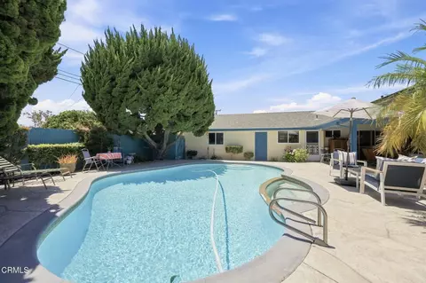 610 Fernwood Dr, Oxnard, CA 93030 photo 2
