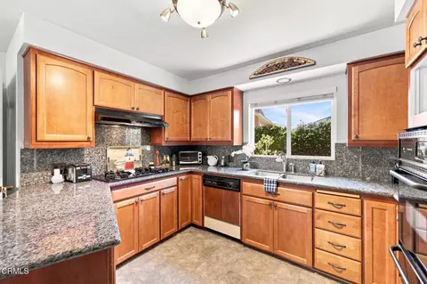 610 Fernwood Dr, Oxnard, CA 93030 photo 10