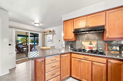610 Fernwood Dr, Oxnard, CA 93030 photo 11