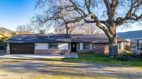 28050 Black Gold Way, Tehachapi, CA 93561 photo 3