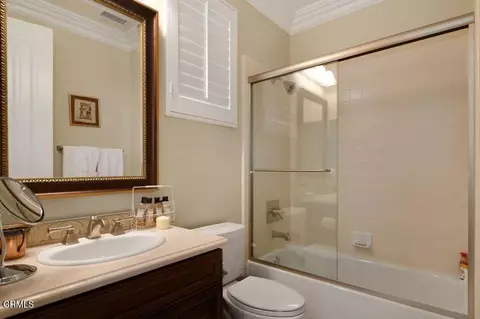 Bath - 1734 Aleutian Way, Oxnard, CA 93035 photo 4 of 4