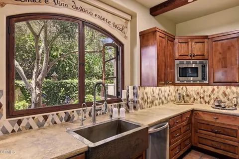 Kitchen - 4797 Northridge Dr, Somis, CA 93066 photo 6 of 6