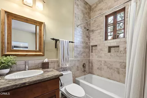 Bath - 4797 Northridge Dr, Somis, CA 93066 photo 5 of 8