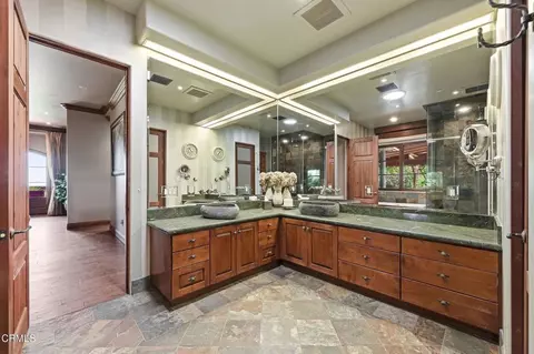 Bath - 4797 Northridge Dr, Somis, CA 93066 photo 2 of 8