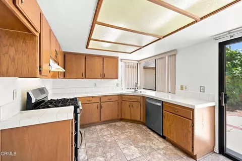Kitchen - 192 La Veta Dr, Camarillo, CA 93012 photo 1 of 3
