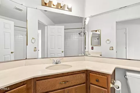 Bath - 192 La Veta Dr, Camarillo, CA 93012 photo 3 of 3