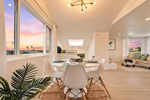 Dining - 2301 Chico Ct, Oxnard, CA 93035 photo 4 of 4