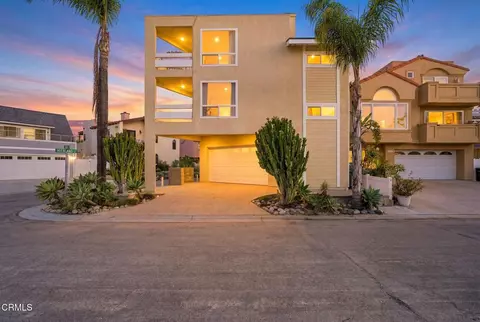 Exterior - 2301 Chico Ct, Oxnard, CA 93035 photo 5 of 7