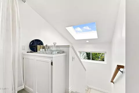Entry Way - 2301 Chico Ct, Oxnard, CA 93035 photo 3 of 7
