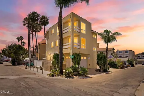 Exterior - 2301 Chico Ct, Oxnard, CA 93035 photo 1 of 7