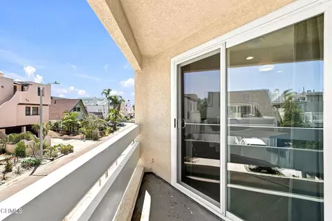 Exterior - 2301 Chico Ct, Oxnard, CA 93035 photo 2 of 7