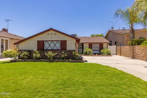 12822 Erwin St, North Hollywood, CA 91606