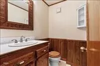 Bath - 30435 Horsethief Dr, Tehachapi, CA 93561 photo 1 of 5