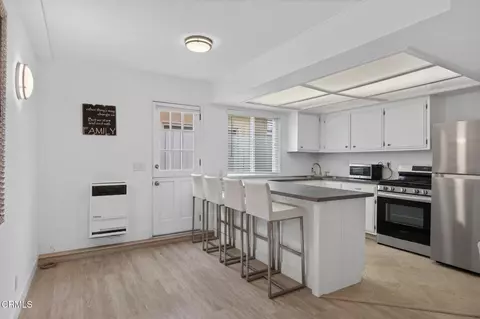 Kitchen - 141 Pasadena Ave, Oxnard, CA 93035 photo 1 of 9