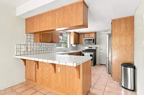 Kitchen - 87 Olive St, Oak View, CA 93022 photo 1 of 4