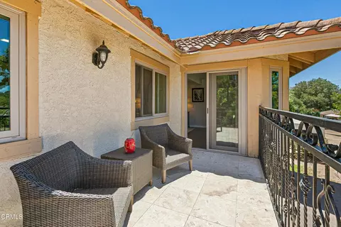 Exterior - 10539 Chippenham Rd, Santa Rosa Valley, CA 93012 photo 3 of 20