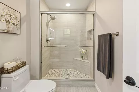 Bath - 10539 Chippenham Rd, Santa Rosa Valley, CA 93012 photo 6 of 12