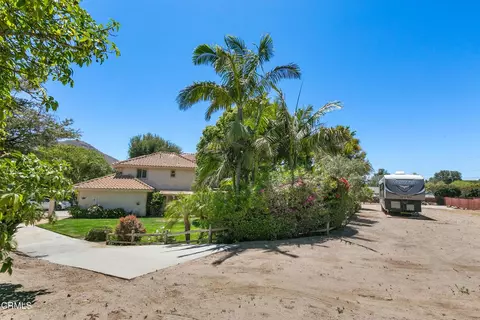 Exterior - 10539 Chippenham Rd, Santa Rosa Valley, CA 93012 photo 13 of 20