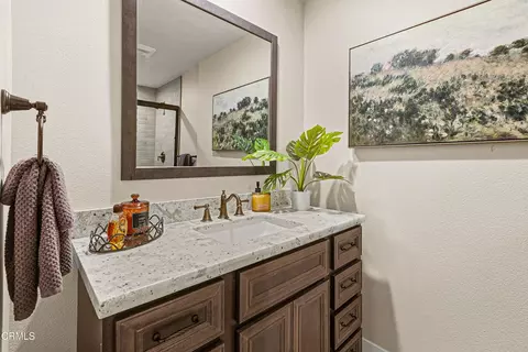 Bath - 10539 Chippenham Rd, Santa Rosa Valley, CA 93012 photo 1 of 12