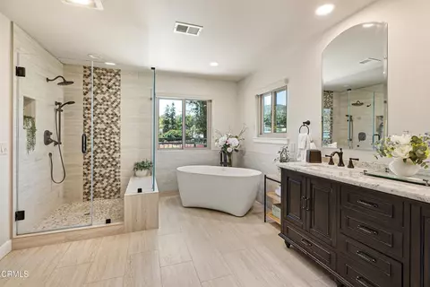 Bath - 10539 Chippenham Rd, Santa Rosa Valley, CA 93012 photo 9 of 12