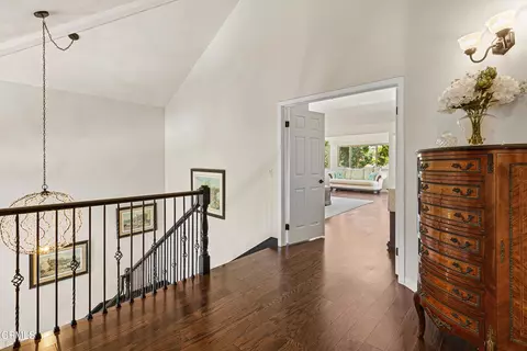 Entry Way - 10539 Chippenham Rd, Santa Rosa Valley, CA 93012 photo 3 of 3