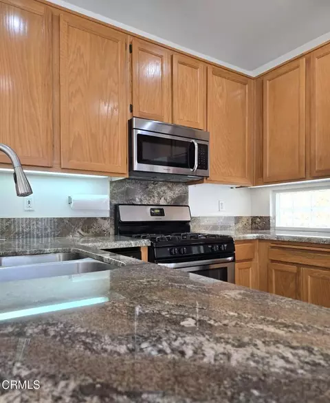 Kitchen - 709 Corte Valdez, Oxnard, CA 93030 photo 4 of 5