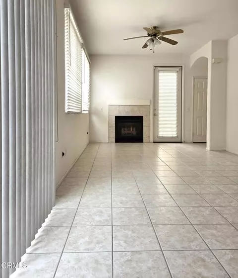 Living - 709 Corte Valdez, Oxnard, CA 93030 photo 2 of 2