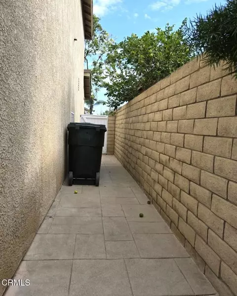 Exterior - 709 Corte Valdez, Oxnard, CA 93030 photo 6 of 7
