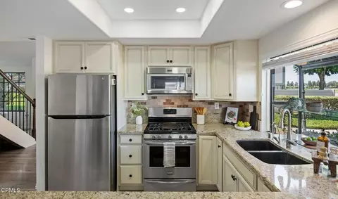 Kitchen - 3420 Olds Rd, Oxnard, CA 93033 photo 3 of 5