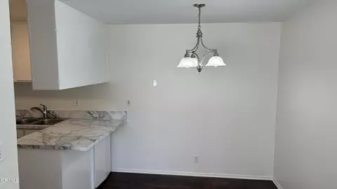 Dining - 2304 Miramar Walk, Oxnard, CA 93035 photo 2 of 2