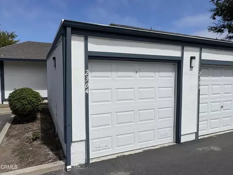 Exterior - 2304 Miramar Walk, Oxnard, CA 93035 photo 4 of 15