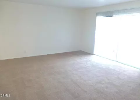 Living - 2304 Miramar Walk, Oxnard, CA 93035 photo 2 of 3