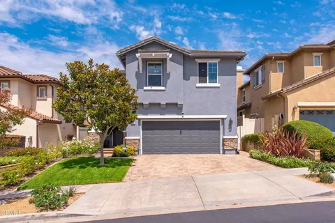 660 Clearwater Creek Dr, Thousand Oaks, CA 91320