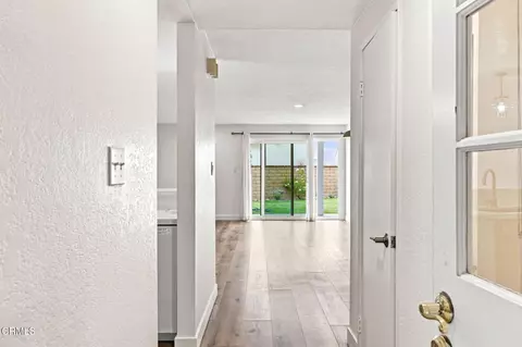 Entry Way - 3089 Bayshore Ave, Ventura, CA 93001 photo 1 of 1