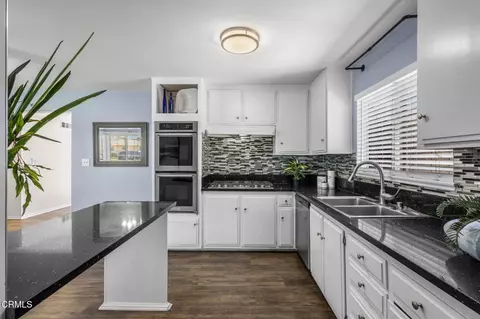Kitchen - 1001 Redwood St, Oxnard, CA 93033 photo 3 of 3