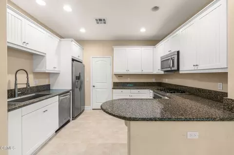 Kitchen - 1408 Windshore Way, Oxnard, CA 93035 photo 1 of 3