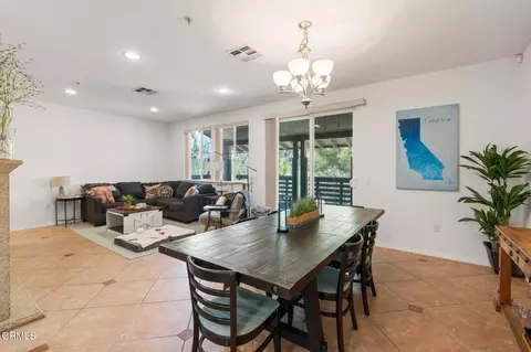 Dining - 1518 Windshore Way, Oxnard, CA 93035 photo 1 of 1