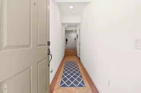 Entry Way - 1518 Windshore Way, Oxnard, CA 93035 photo 1 of 2