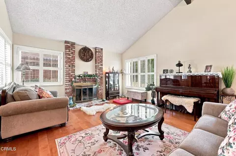 Living - 1935 El Rancho Dr, Camarillo, CA 93010 photo 2 of 8