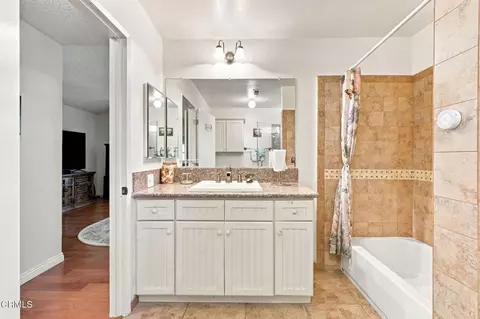 Bath - 1935 El Rancho Dr, Camarillo, CA 93010 photo 3 of 8
