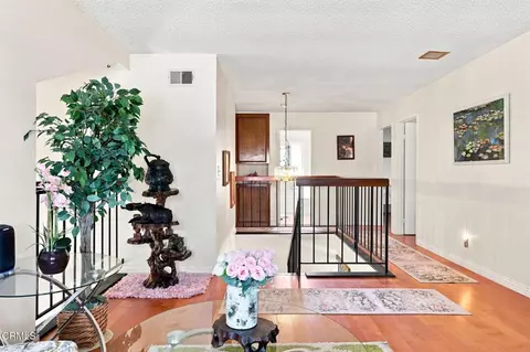 Entry Way - 1935 El Rancho Dr, Camarillo, CA 93010 photo 7 of 7