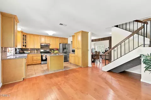 Kitchen - 1935 El Rancho Dr, Camarillo, CA 93010 photo 5 of 5