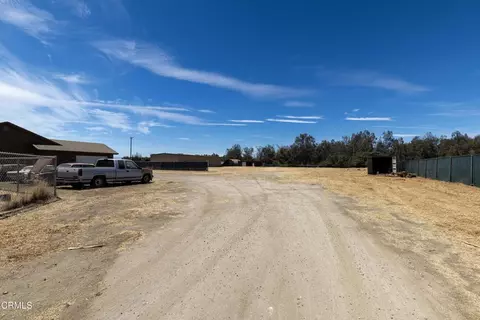 Exterior - 13111 Eberle, Bakersfield, CA 93313 photo 7 of 8