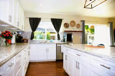 Kitchen - 2644 Rocklyn St, Camarillo, CA 93010 photo 3 of 4