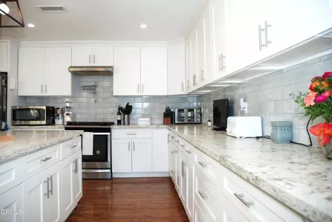 Kitchen - 2644 Rocklyn St, Camarillo, CA 93010 photo 4 of 4