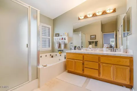 Bath - 1154 N Lombard St, Oxnard, CA 93030 photo 3 of 3