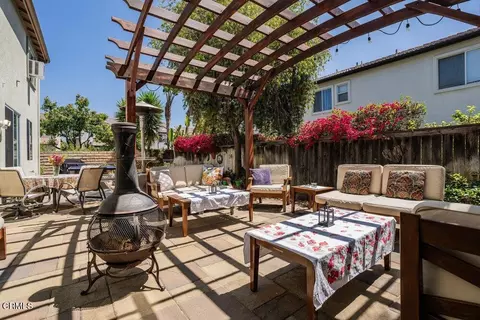 Exterior - 1154 N Lombard St, Oxnard, CA 93030 photo 8 of 10
